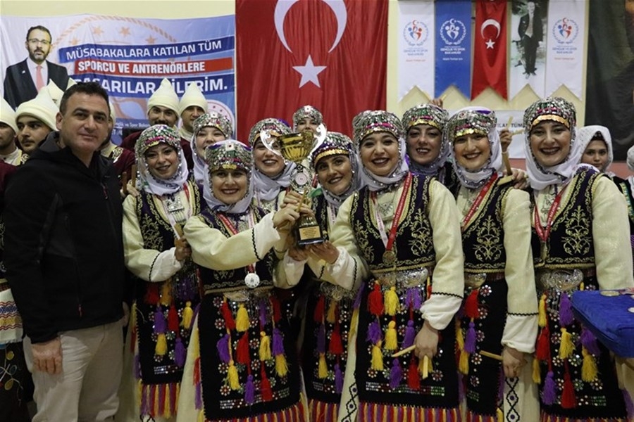 Karaman Halk Oyunları Yarışmaları İle Şenlendi 51