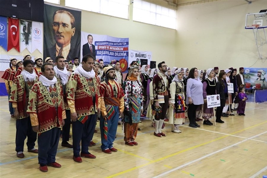 Karaman Halk Oyunları Yarışmaları İle Şenlendi 9