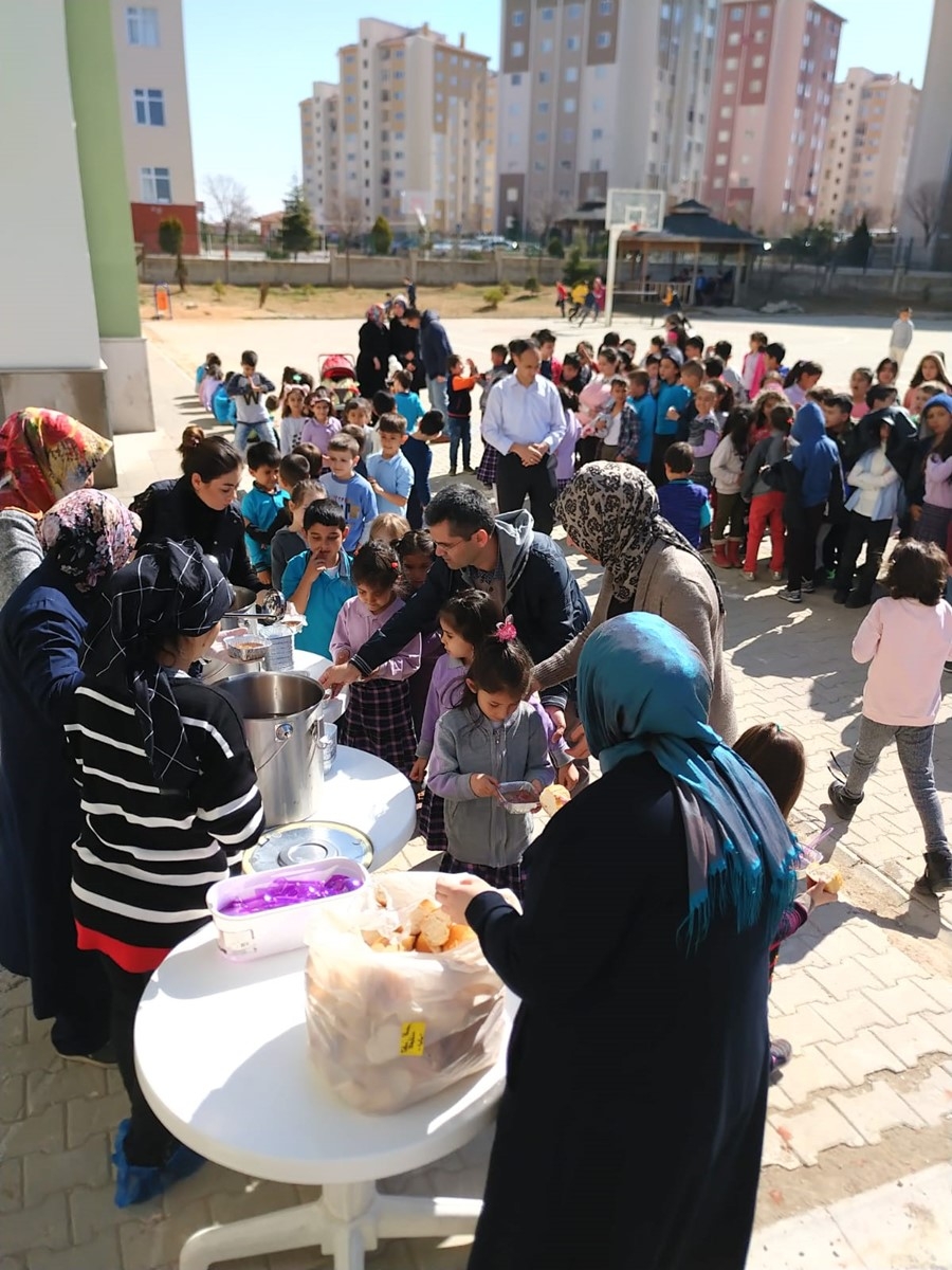 Karaman'da Minik Yürekler Dedelerini Andılar 7