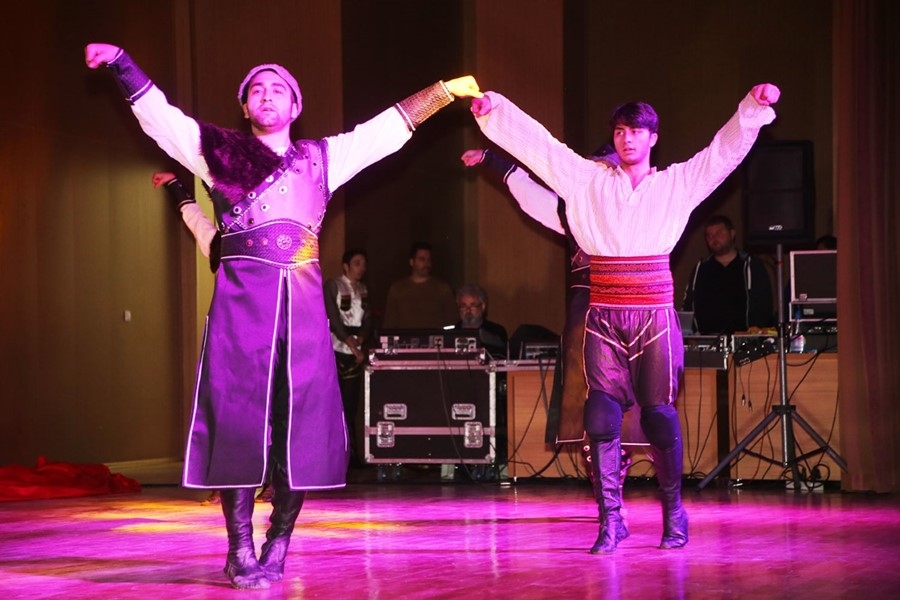 "Son Siper Çanakkale"Tiyatrosu Karaman'da Beğeniyle İzlendi 3