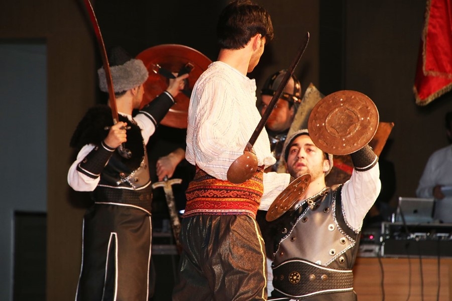 "Son Siper Çanakkale"Tiyatrosu Karaman'da Beğeniyle İzlendi 6