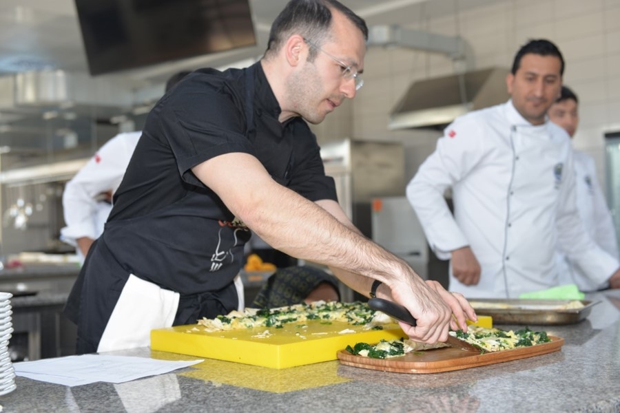 KMÜ'de Osmanlı Mutfağına Özgü Yemekler Yapıldı 11