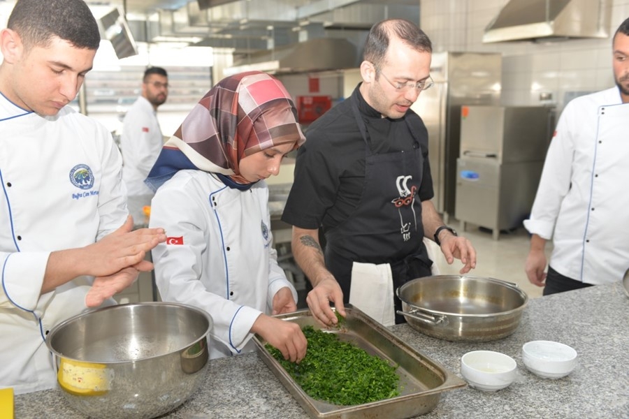 KMÜ'de Osmanlı Mutfağına Özgü Yemekler Yapıldı 12