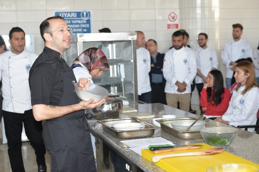 KMÜ'de Osmanlı Mutfağına Özgü Yemekler Yapıldı 2