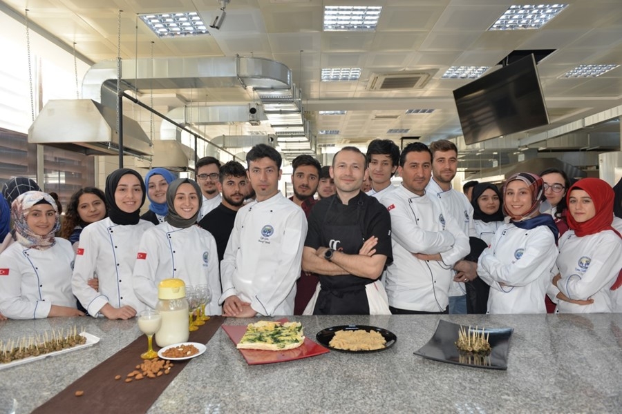 KMÜ'de Osmanlı Mutfağına Özgü Yemekler Yapıldı 4