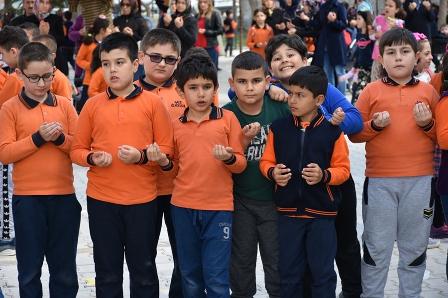 Karaman Kale İlkokulunda Şehitler İçin Lokma Dağıtıldı 12