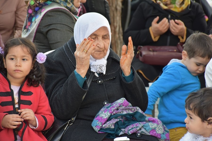 Karaman Kale İlkokulunda Şehitler İçin Lokma Dağıtıldı 13