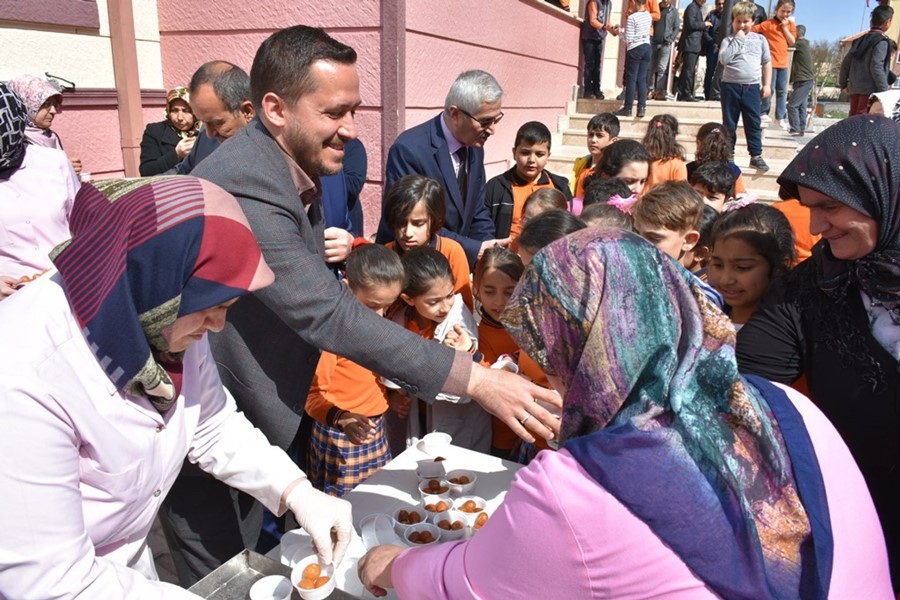 Karaman Kale İlkokulunda Şehitler İçin Lokma Dağıtıldı 4