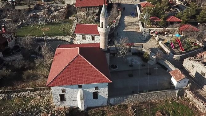 Tarihi Düğmeli Evler Tarihe Meydan Okuyor 2