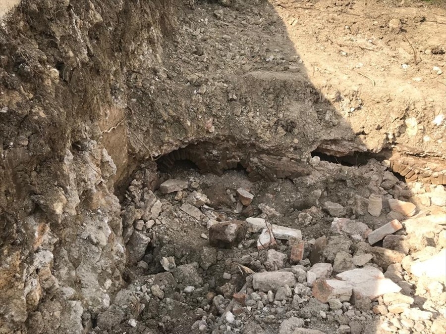 Karaman'da Kepçe İle Tarla Düzeltirken Tarihi Yapı Buldu 12