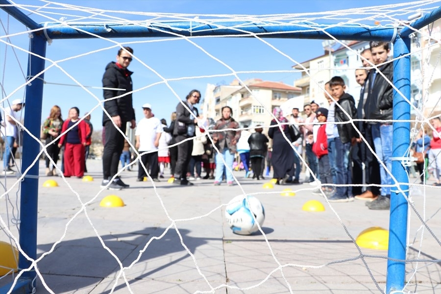 Karaman'da 21 Mart Dünya Down Sendromlu Farkındalık Yürüyüşü 9
