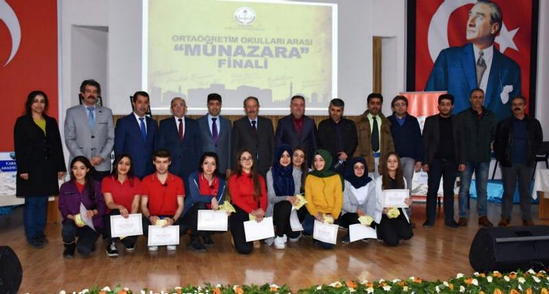 Karaman'da Okullar Arası Münazara Yarışması Finali Yapıldı 12