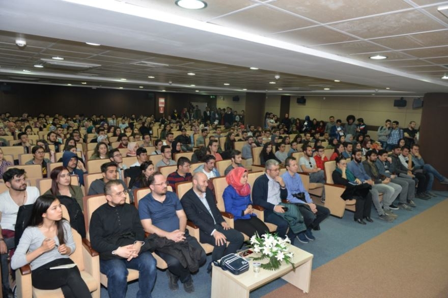 KMÜ'de Dijital Okuryazarlık Eğitimi Verildi 5