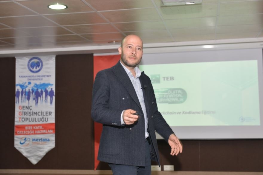 KMÜ'de Dijital Okuryazarlık Eğitimi Verildi 8