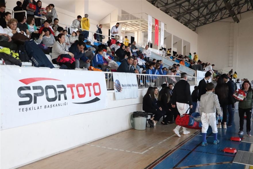 Karaman'da Açık Eskrim Turnuvası Başladı 24