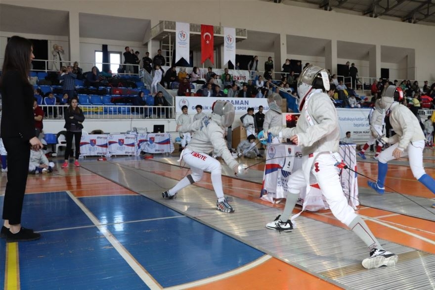 Karaman'da Açık Eskrim Turnuvası Başladı 7