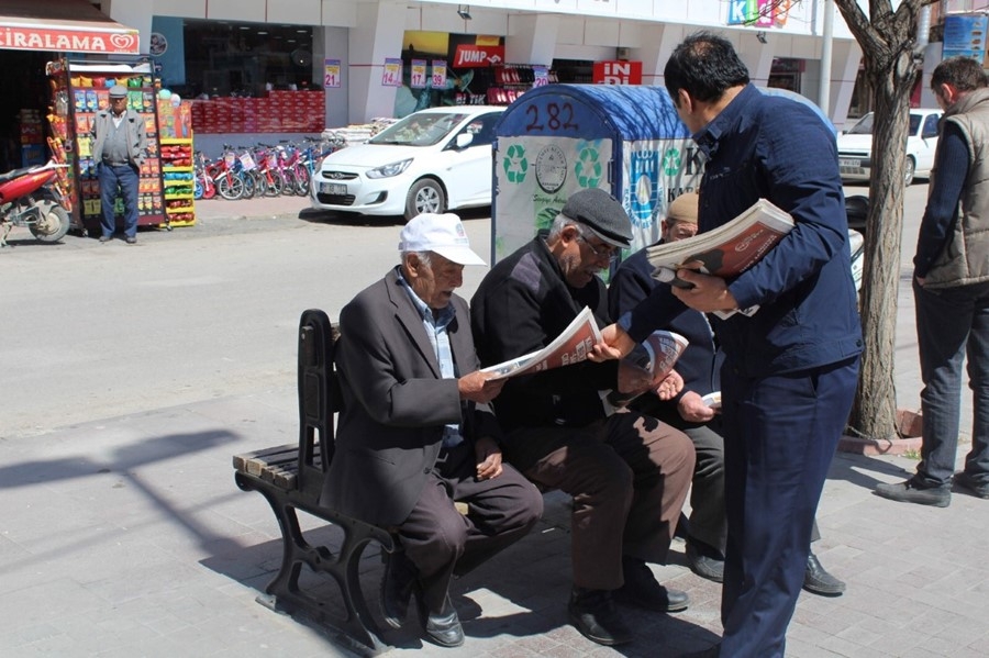AK Parti Karaman'a 1 Günde 50 Bin Gazete Dağıttı 1