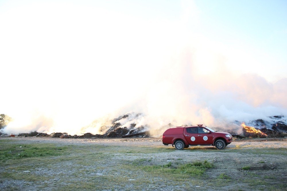 Antalya'da Çöp Toplama Merkezinde Yangın 5