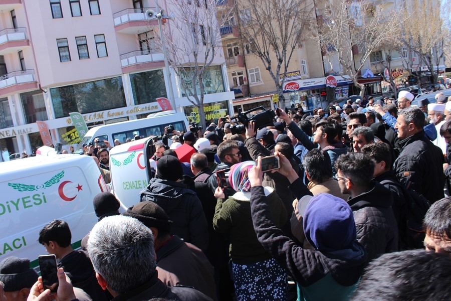 Karamanlı Asker Dualarla Son Yolculuğuna Uğurlandı 67