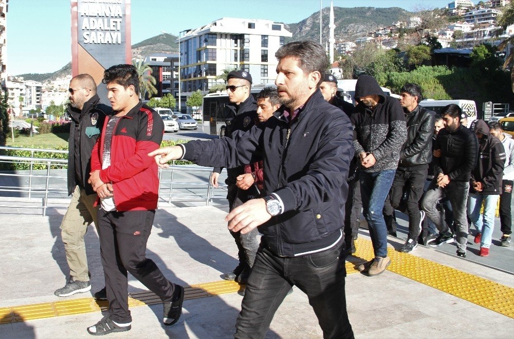 Antalya’da Torbacı Operasyonu: 16 Tutuklama 2