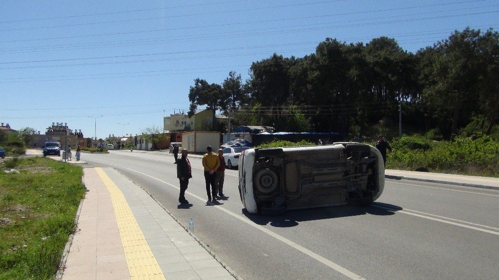 Antalya Şelale Yolunda 50 Metre Arayla İki Trafik Kazası 2