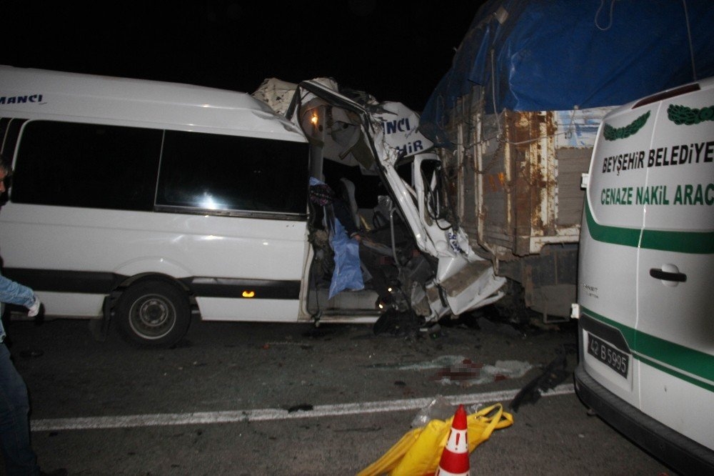 Konya'da Feci Kaza: 2 Ölü, 10’dan Fazla Yaralı 5