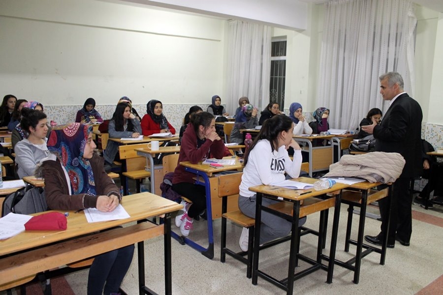 Karaman İrfan Ataseven Anadolu Lisesi Öğrencilerine Sürpriz Konuk 8