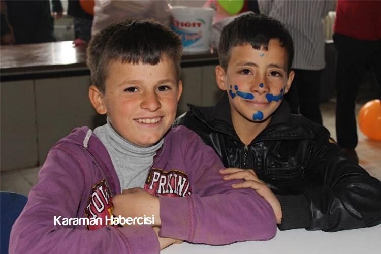 Karaman Gençlik Merkezi "Minik Kalplere Umut" Oldular 3