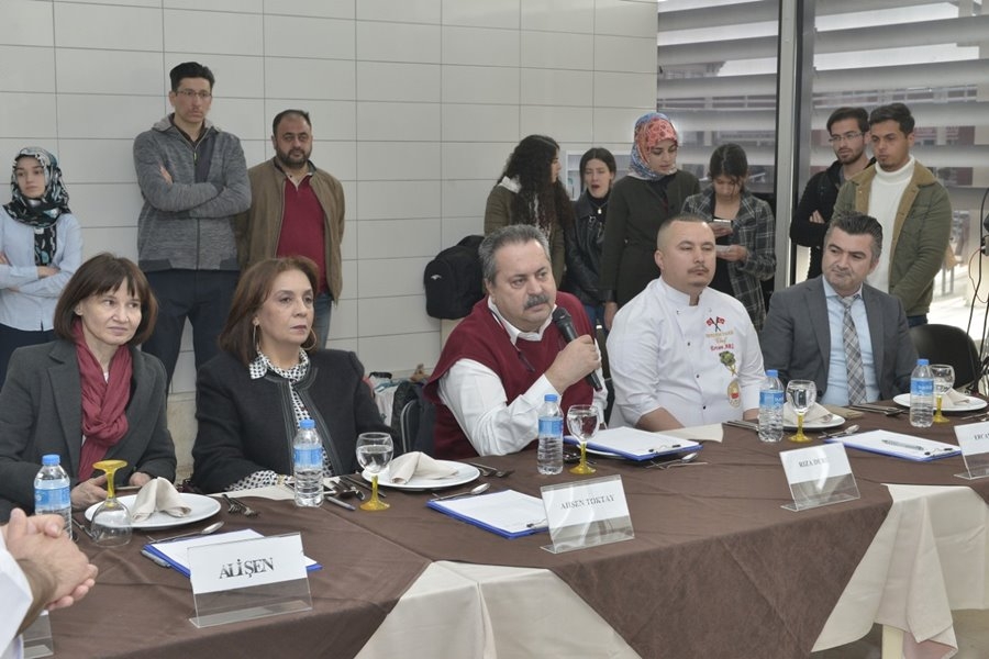 KMÜ'de "Karaman Yöresel Yemek Yarışması" Düzenlendi 14