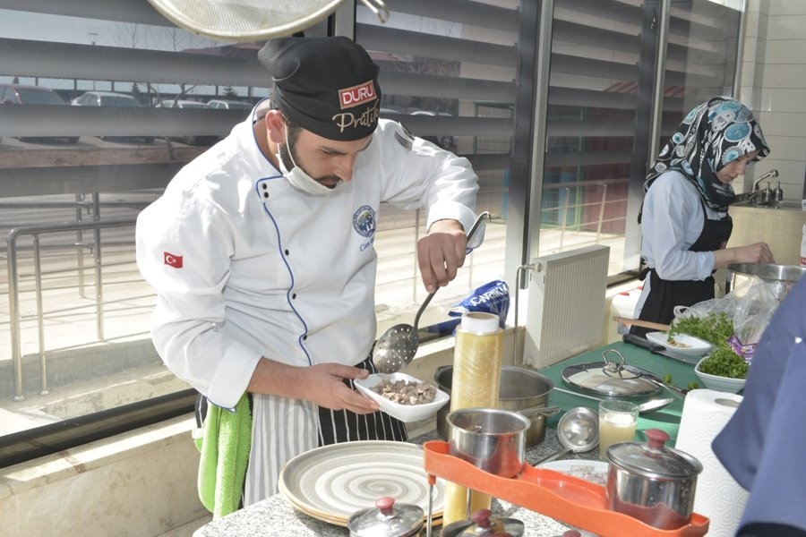 KMÜ'de "Karaman Yöresel Yemek Yarışması" Düzenlendi 9