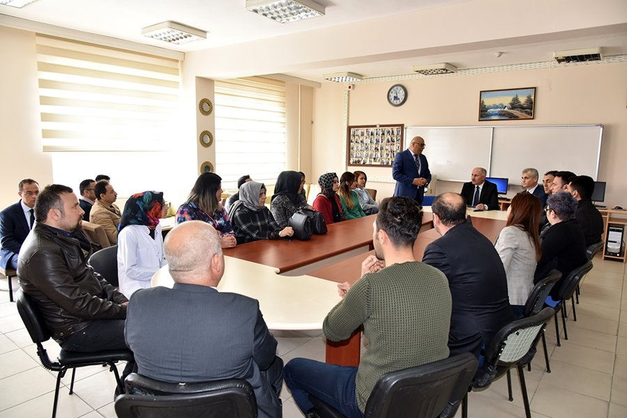 Karaman Valisi Fahri Meral'den Temizel Ünlü Mesleki ve Teknik Anadolu Li 11