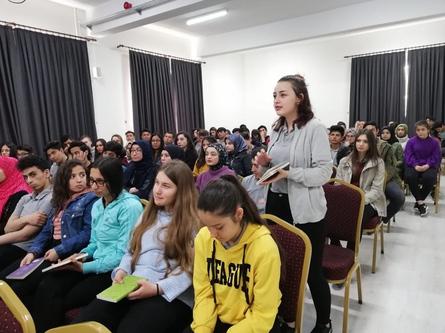 Karaman Lisesi Ünlü Hikayeci İle Buluştu 3