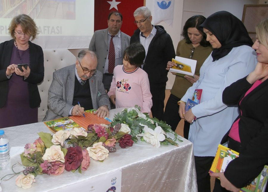 Karamanlı Çocuklar Yazar Yalvaç Ural'la Buluştu 5