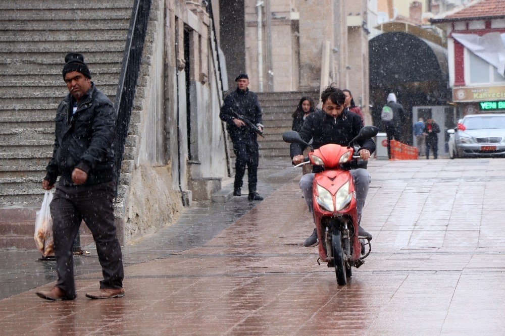 Aksaray’da Kar Yağışı 1