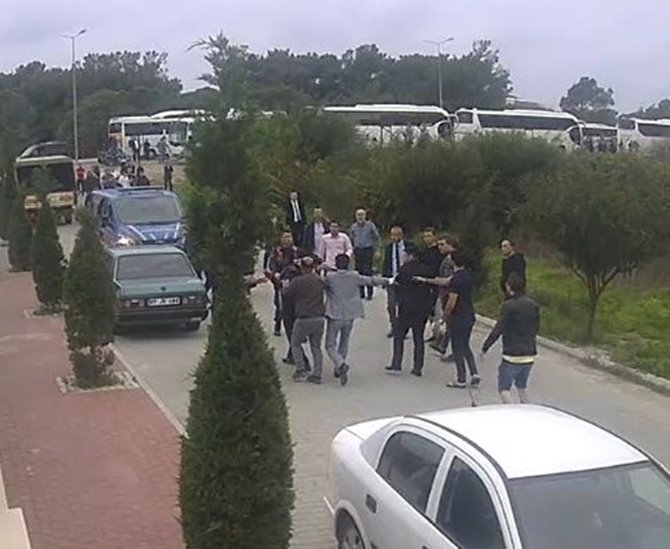 Antalya'da İranlı Turistler Ortalığı Birbirine Kattı 13