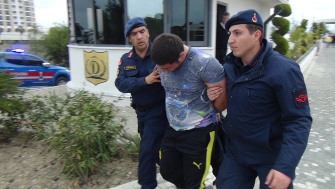 Antalya'da İranlı Turistler Ortalığı Birbirine Kattı 5