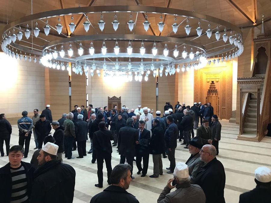 Karaman'da Yesevi Cami Cuma Namazı İle Birlikte İbadete Açıldı 3