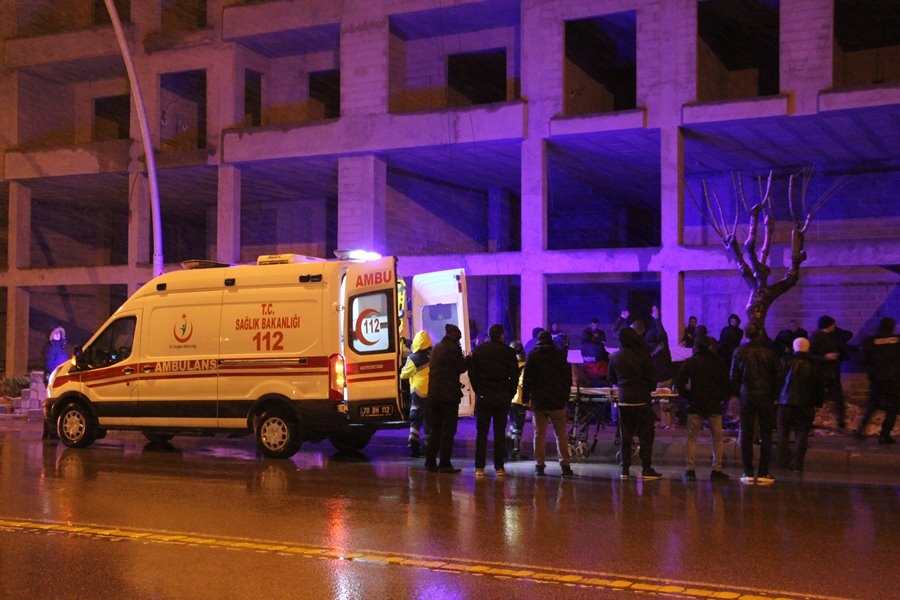 Karaman'da İntihara Kalkışan Şahısı Polisler İkna Etti 1