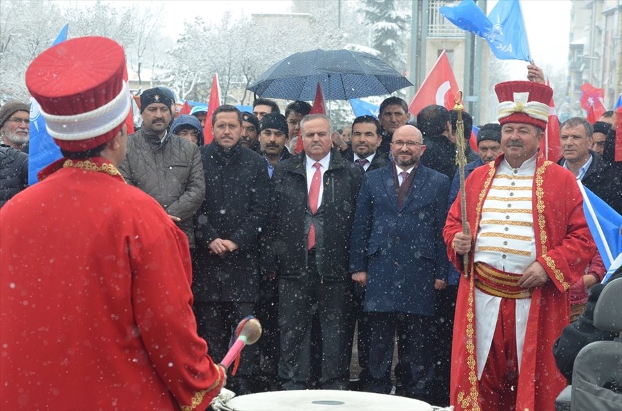 AK Parti İl Teşkilatı "Güçlü Karaman" Yürüyüşü Düzenledi 3