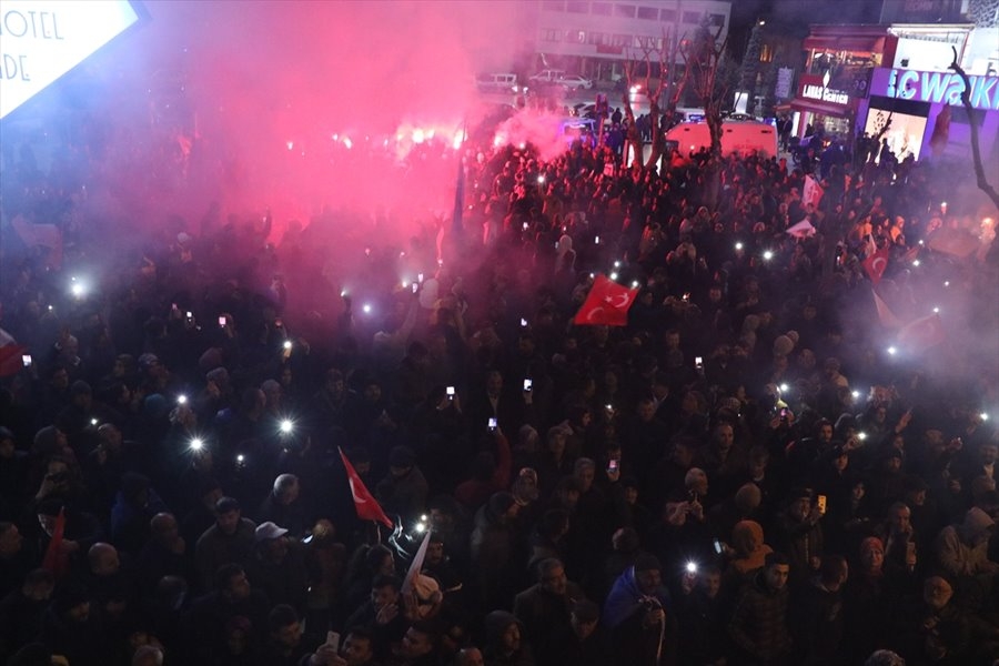 Niğde'de Seçim Sonucu Kutlamaları 1