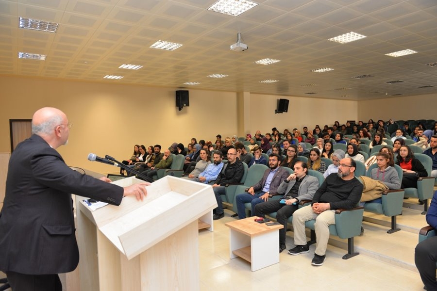 Karaman'da "Varoluşunu Gizleyen Varlık"Konulu Konferans Düzenlendi 2