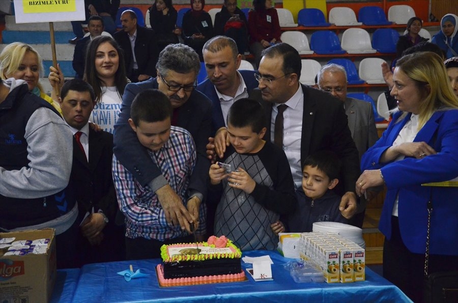 Karaman'da "Otizm Farkındalık" Yürüyüşü 5