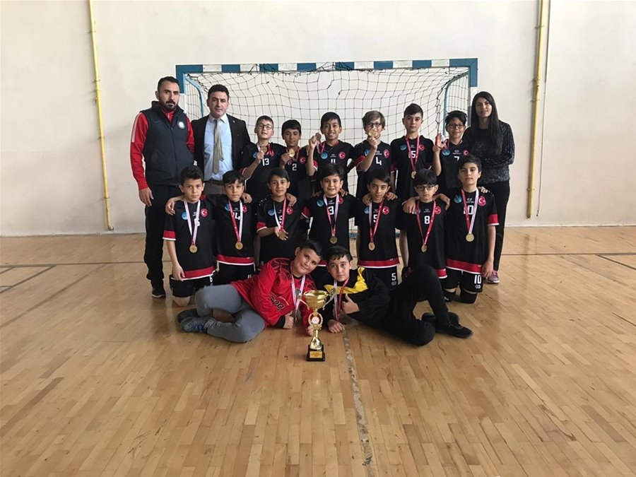 Karaman'da Küçükler Hentbol Müsabakaları Sona Erdi 1