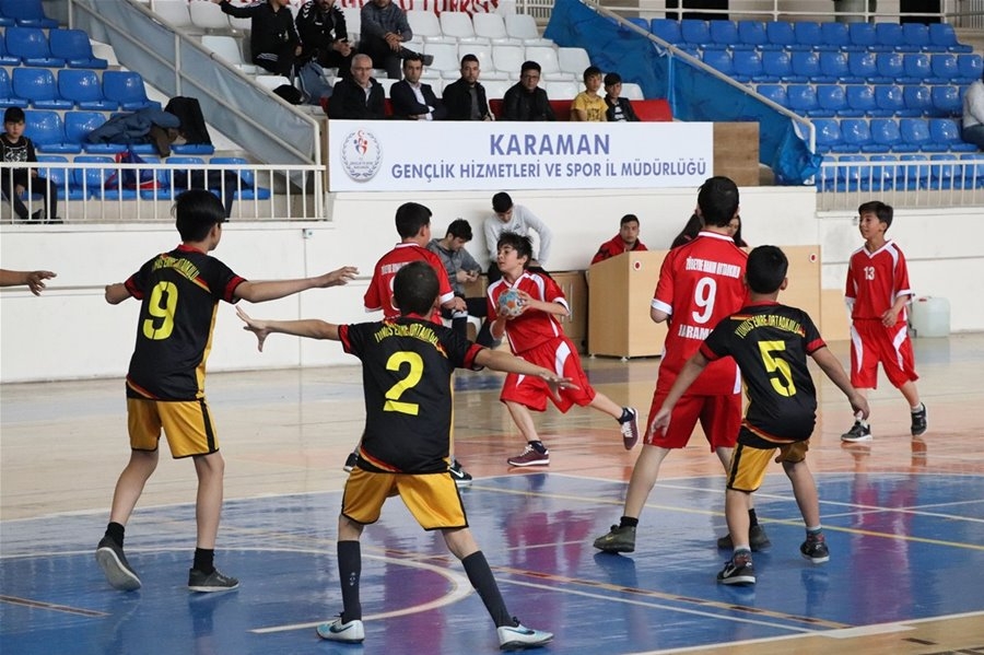 Karaman'da Küçükler Hentbol Müsabakaları Sona Erdi 11