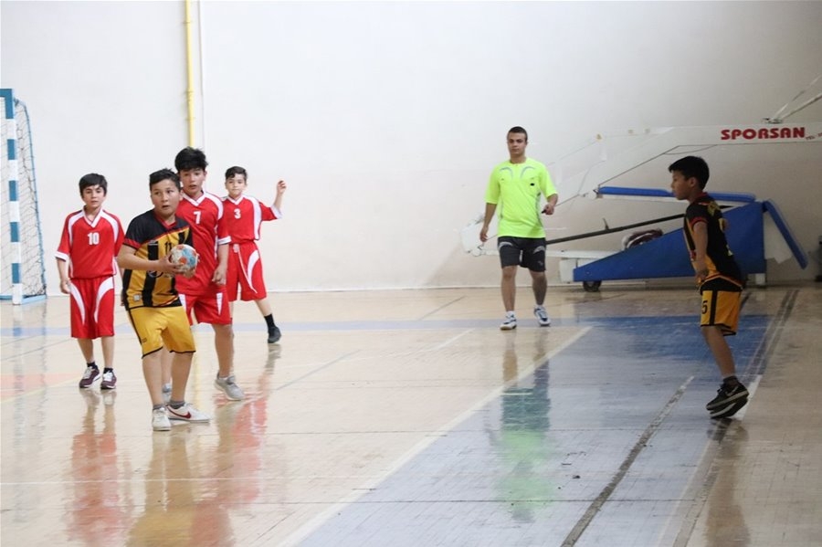 Karaman'da Küçükler Hentbol Müsabakaları Sona Erdi 3