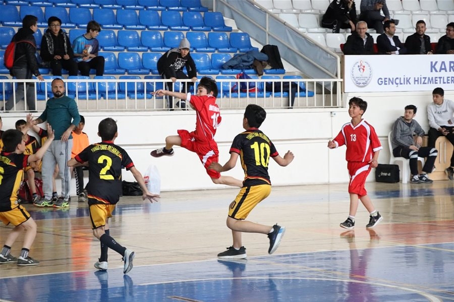Karaman'da Küçükler Hentbol Müsabakaları Sona Erdi 7
