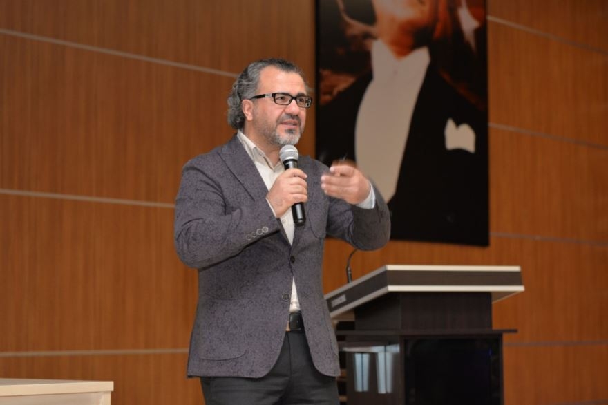 KMÜ'de Duyarlı Gençlik Konferansı 4