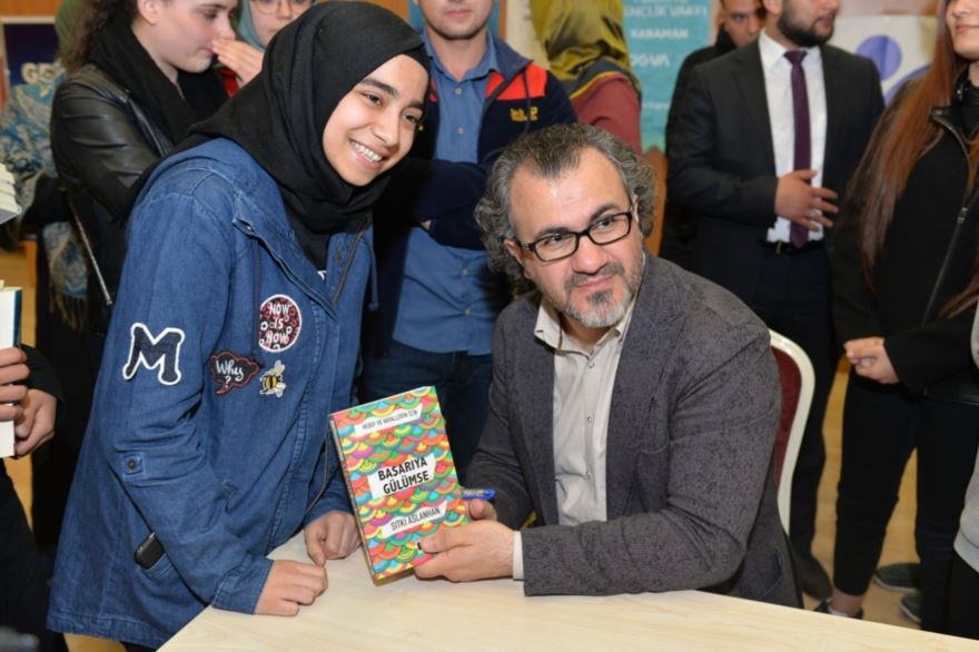 KMÜ'de Duyarlı Gençlik Konferansı 8