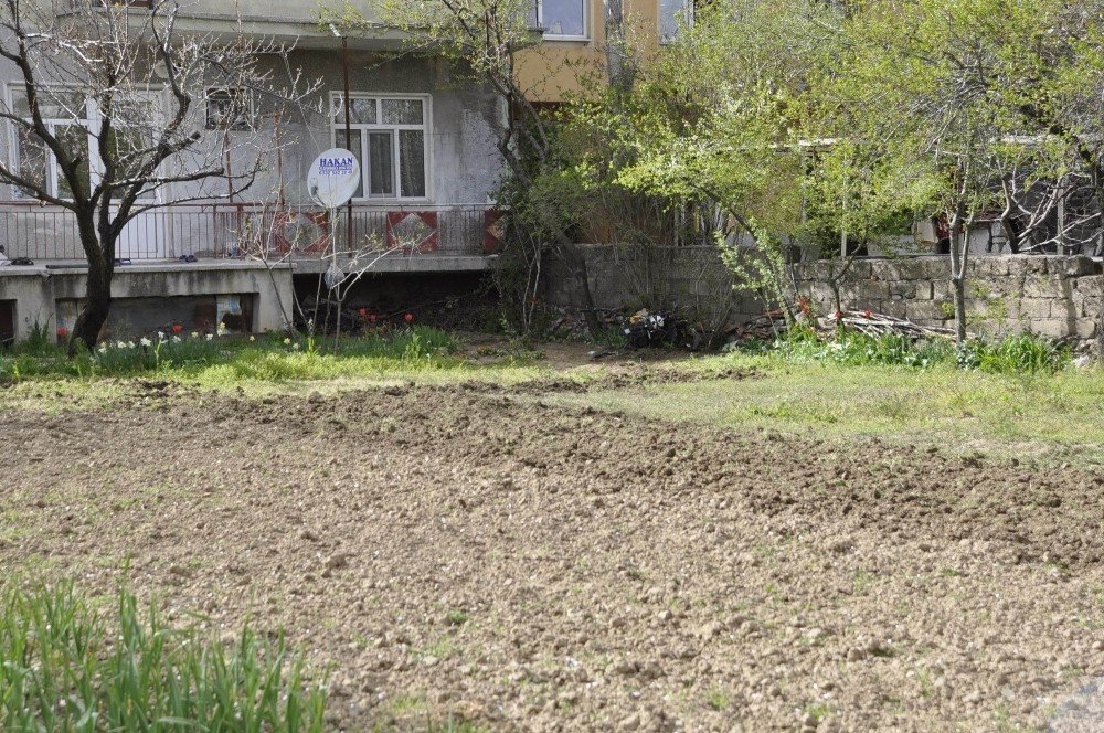 Konya'da Ayağını Çapa Makinesine Sıkıştıran Kişi Ağır Yaralandı 6