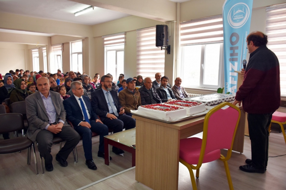 Kur’an Bülbülleri Cübbelerini Giydi 6